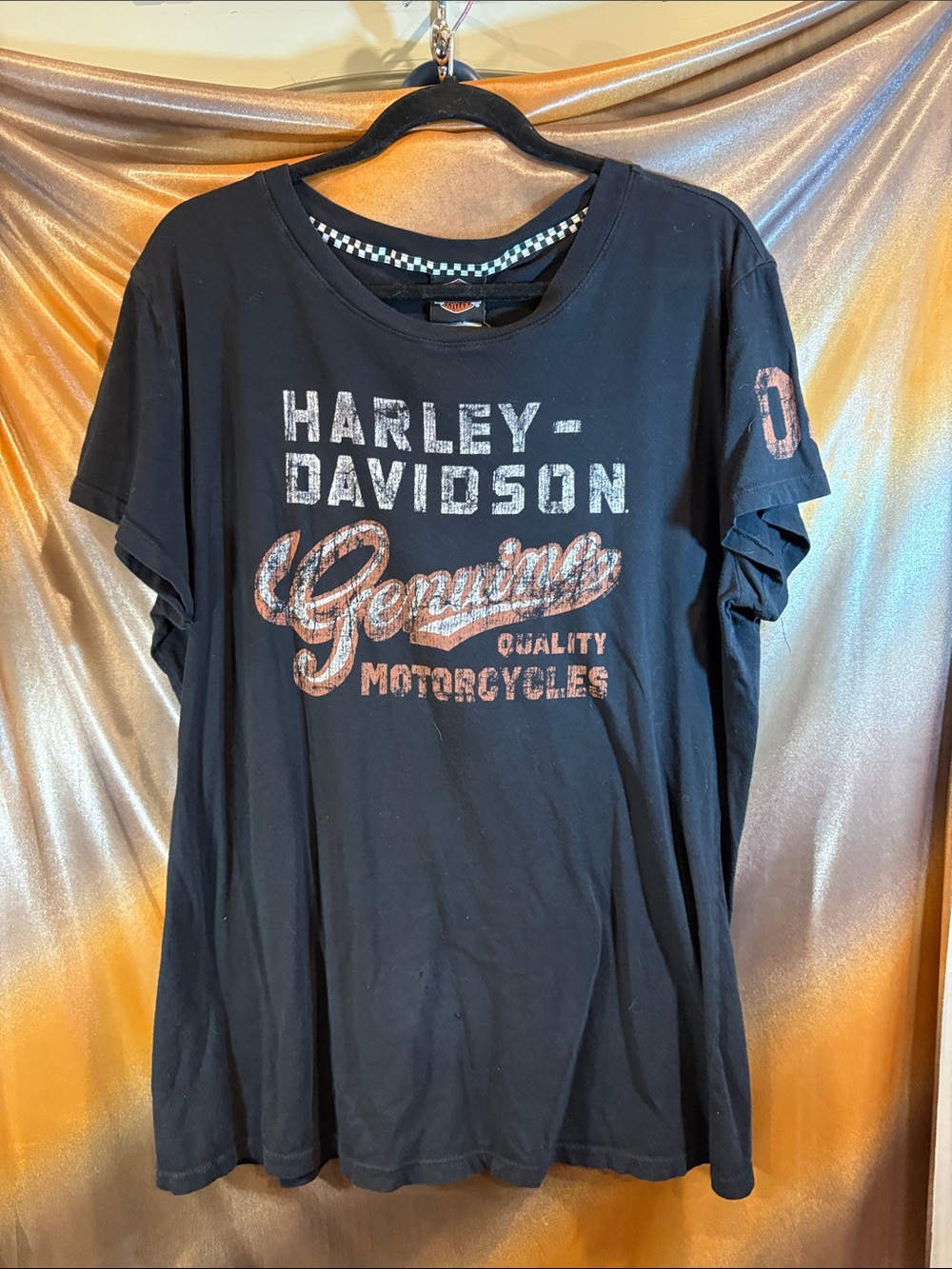 Harley-Davidson Black Graphic 'Genuine Motorcycles' Tee. Box 161